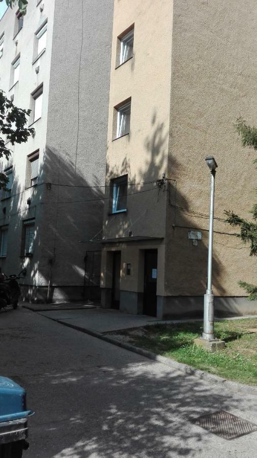 Desi Apartman Kaposvár Zewnętrze zdjęcie