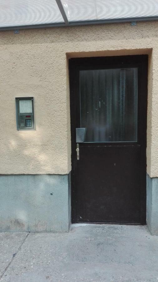 Desi Apartman Kaposvár Zewnętrze zdjęcie